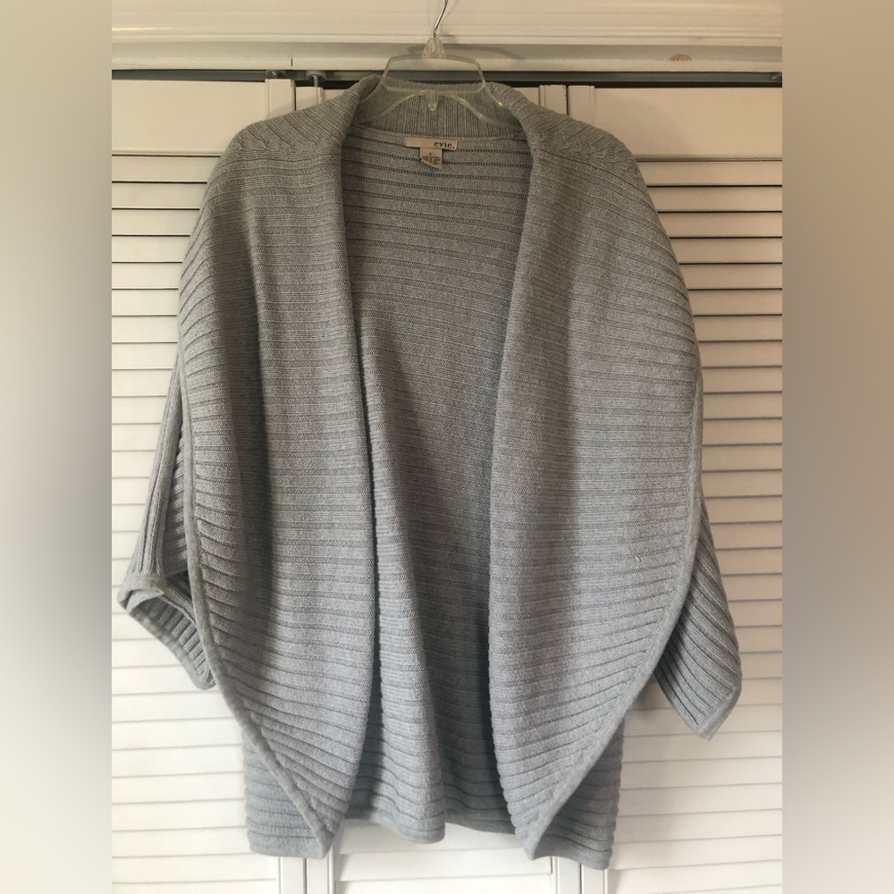 Women’s cardigan